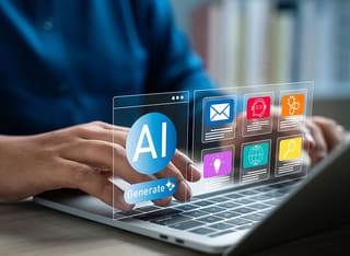 Beginnende cryptobelegger die kennismaakt met de grondbeginselen van geautomatiseerde AI-trading